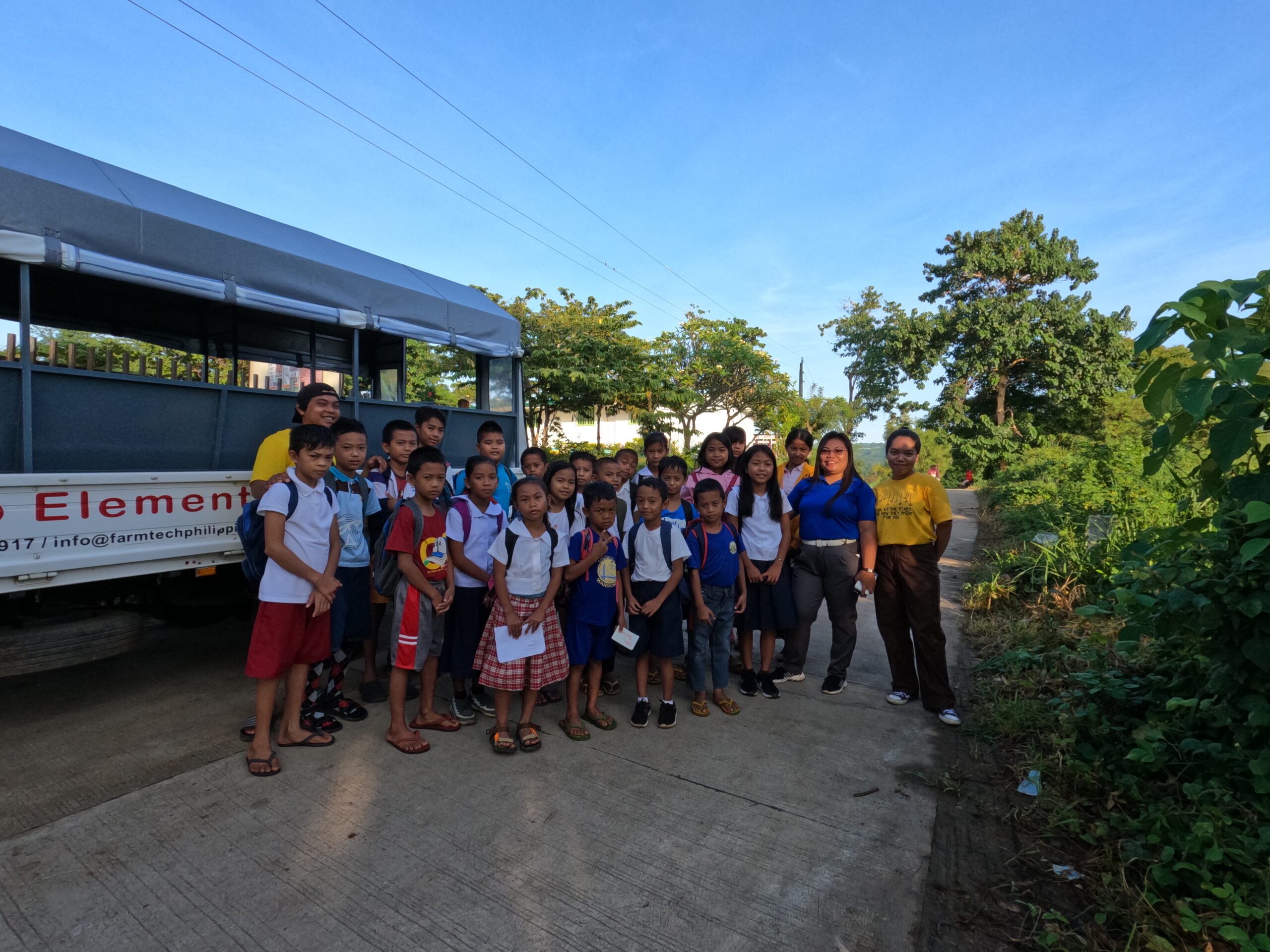 Read more about the article Supporting the Initiative: Unveiling the Calango Elementary School Bus as a Journey Towards Success, Backed by Farm Tech America